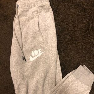 Nikes sweats